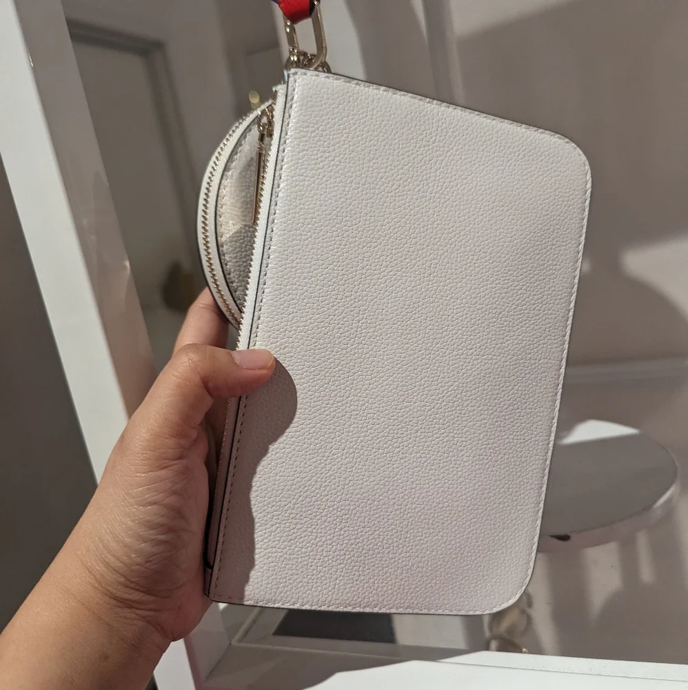 Kate Spade All Love Triple Compartment Pebbled Leather Wristlet - Picture 3 of 3